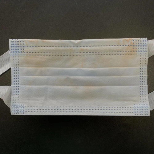 尼可測評 什么樣的定妝產(chǎn)品不會蹭花你的口罩 文尾有狐貍